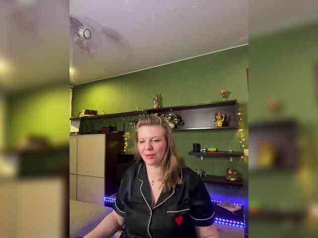 Veronika_Gold webcam