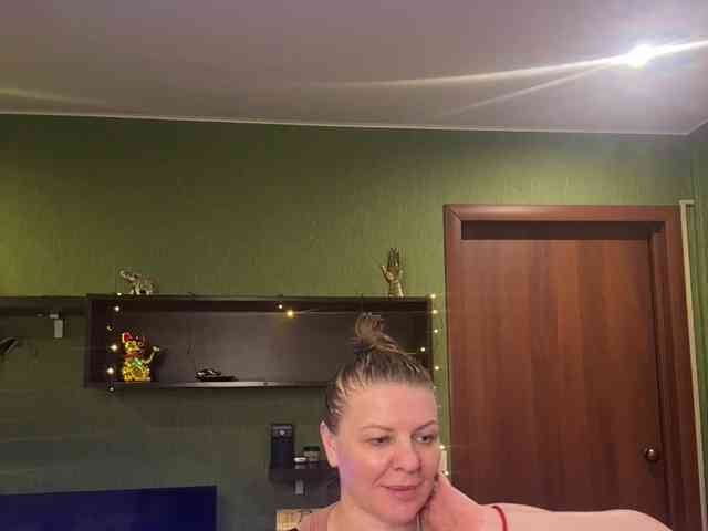 Veronika_Gold webcam