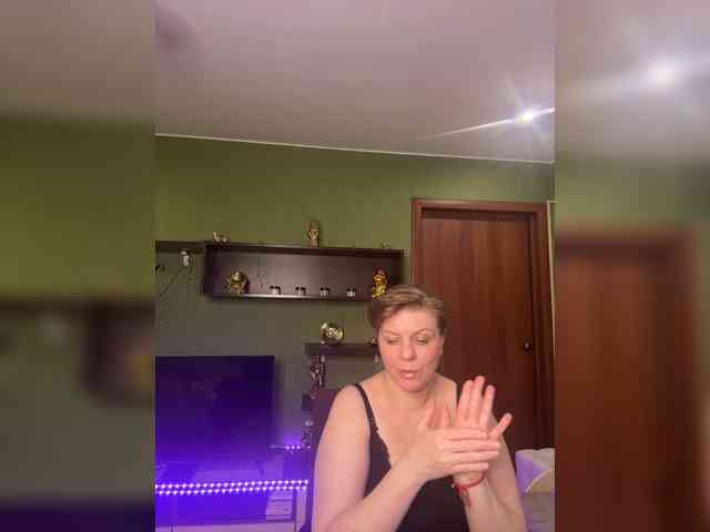 Veronika_Gold webcam