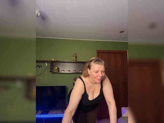 Veronika_Gold webcam