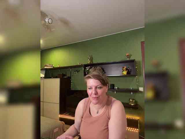 Veronika_Gold webcam