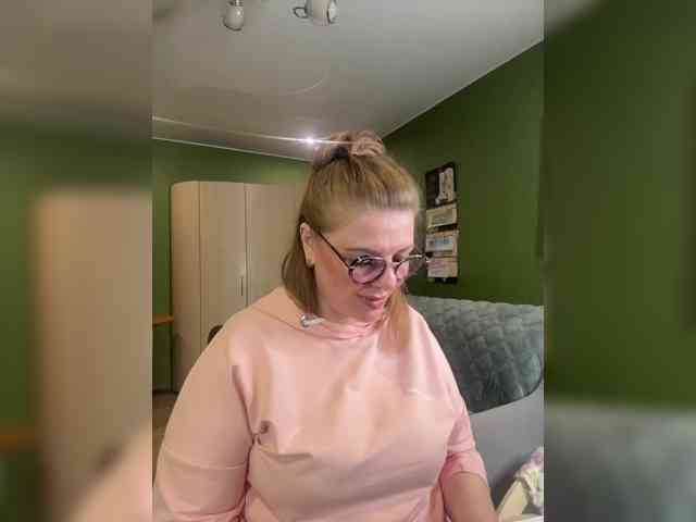 Veronika_Gold webcam