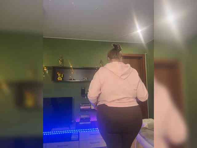 Veronika_Gold webcam