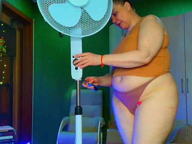 Veronika_Gold webcam