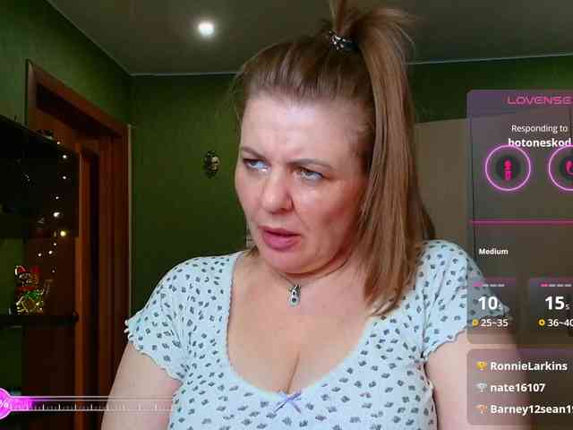 Veronika_Gold webcam