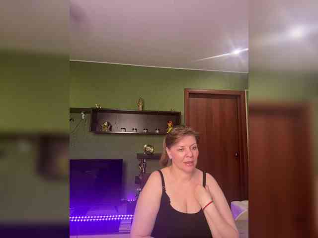 Veronika_Gold webcam
