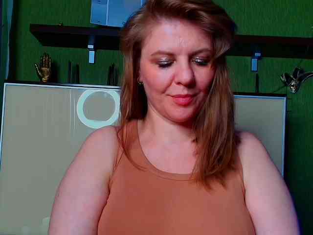 Veronika_Gold webcam
