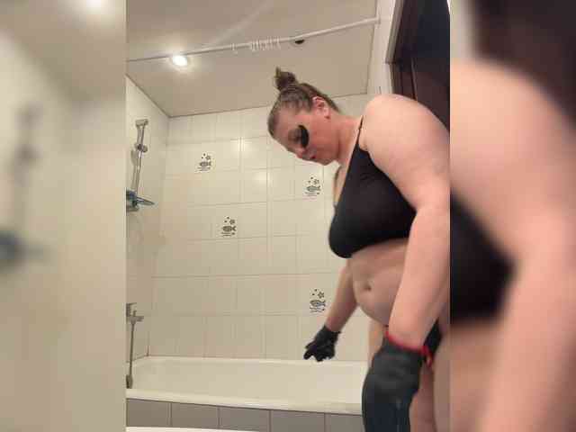 Veronika_Gold webcam