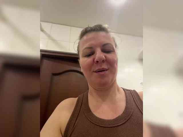 Veronika_Gold webcam