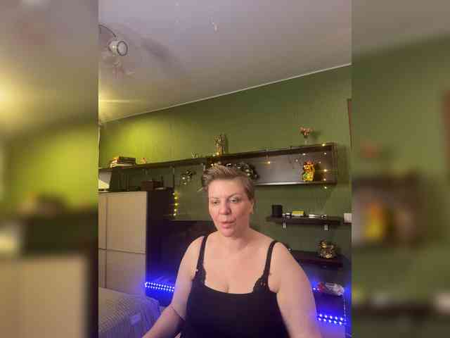 Veronika_Gold webcam