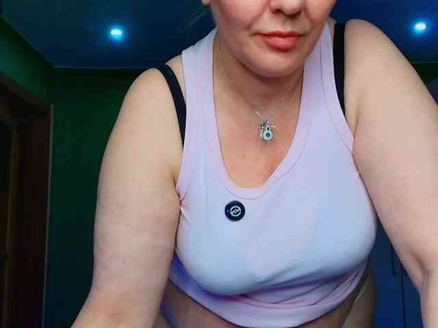 Veronika_Gold webcam