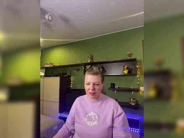 Veronika_Gold webcam