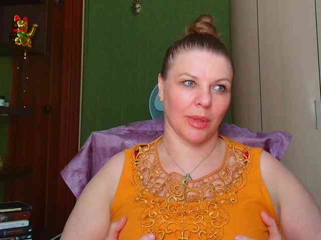 Veronika_Gold webcam