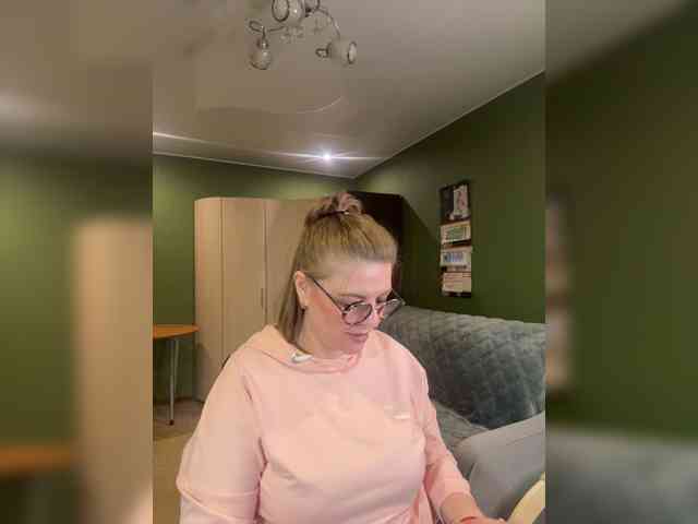 Veronika_Gold webcam