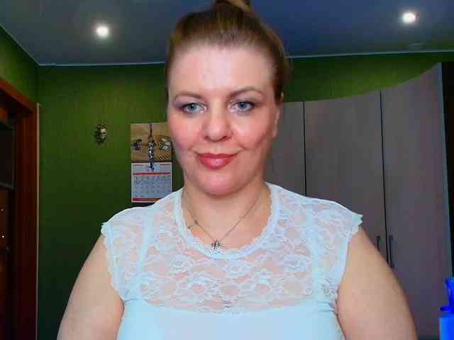 Veronika_Gold webcam