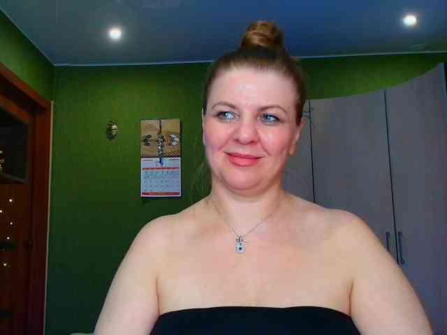 Veronika_Gold webcam