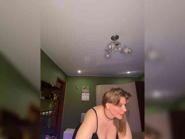 Veronika_Gold webcam