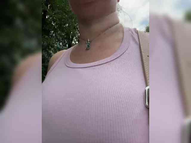 Veronika_Gold webcam