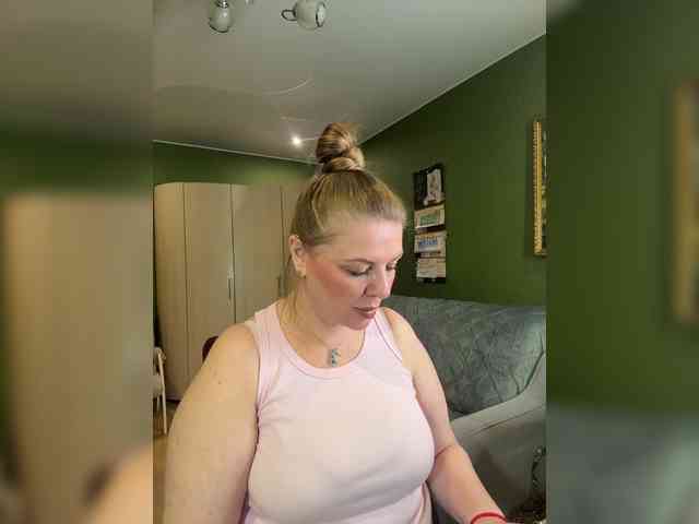 Veronika_Gold webcam