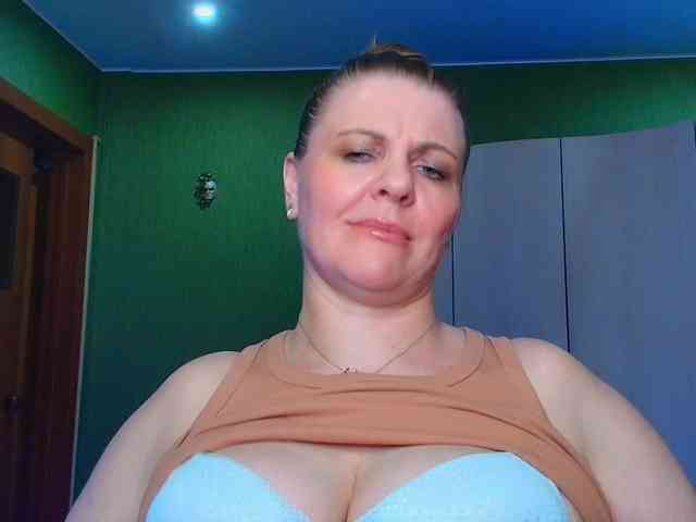Veronika_Gold webcam