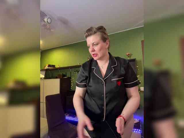 Veronika_Gold webcam