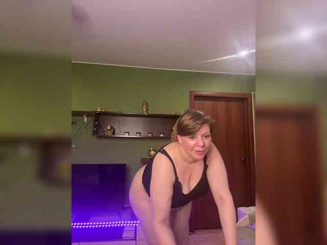 Veronika_Gold webcam