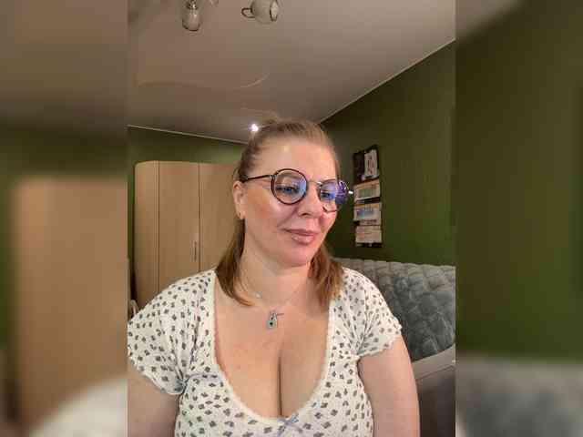 Veronika_Gold webcam