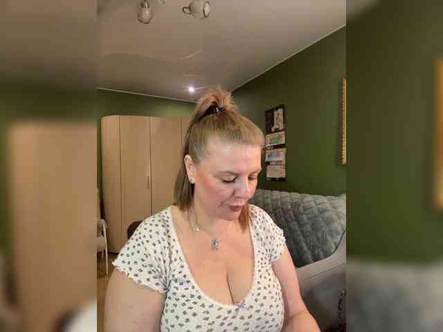 Veronika_Gold webcam
