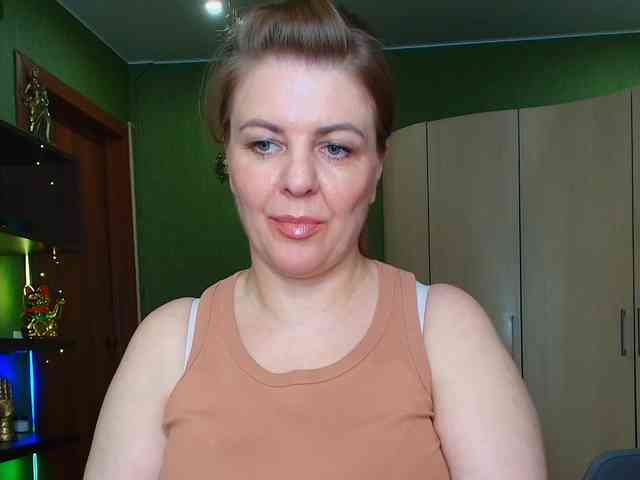 Veronika_Gold webcam
