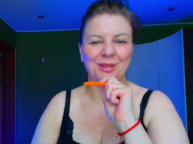 Veronika_Gold webcam