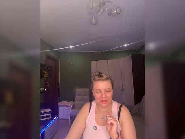 Veronika_Gold webcam