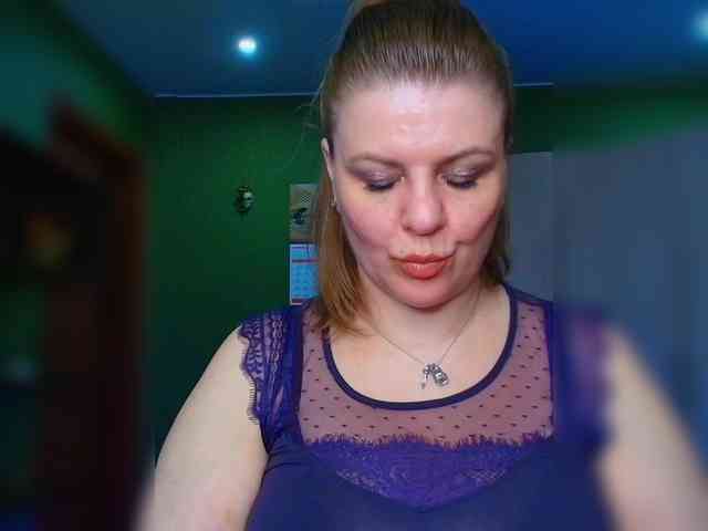 Veronika_Gold webcam