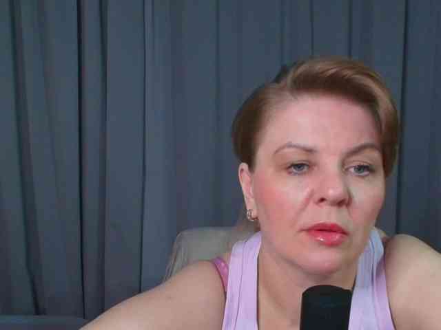 Veronika_Gold webcam