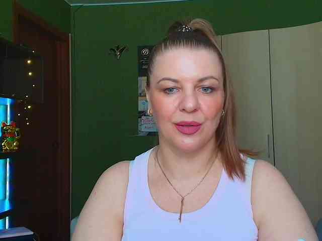 Veronika_Gold webcam