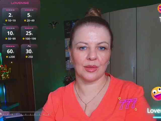 Veronika_Gold webcam