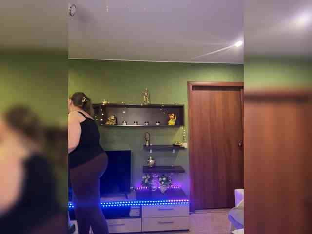 Veronika_Gold webcam