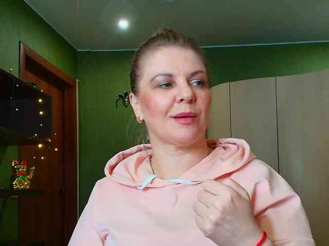 Model: Veronika_Gold