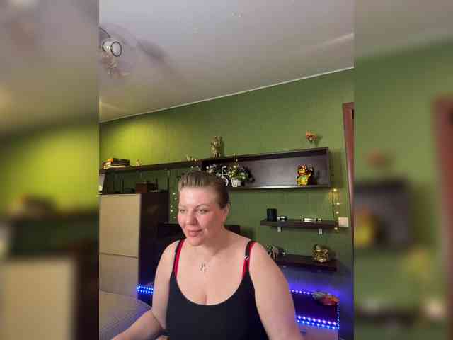 Veronika_Gold webcam