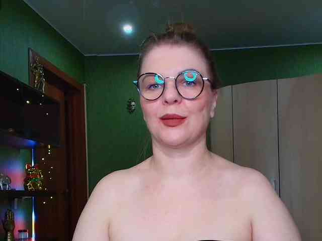 Veronika_Gold webcam