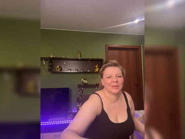 Veronika_Gold webcam