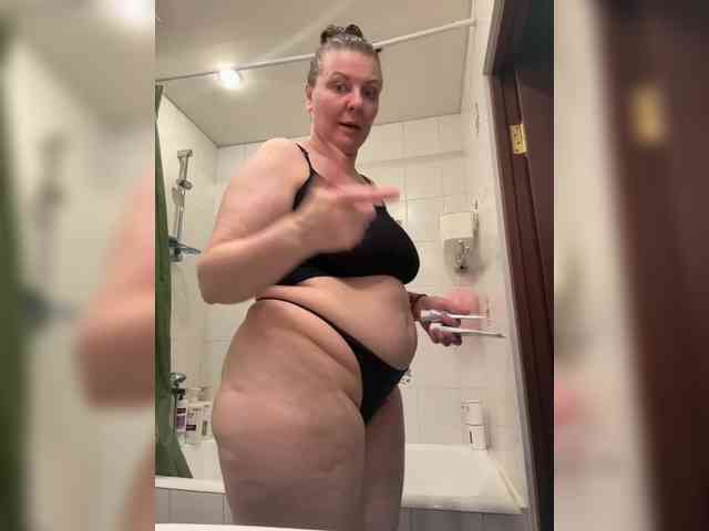 Veronika_Gold webcam