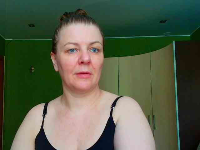 Veronika_Gold webcam