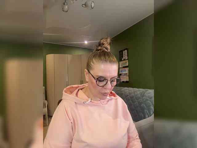 Veronika_Gold webcam