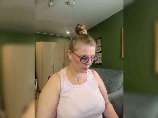 Veronika_Gold webcam