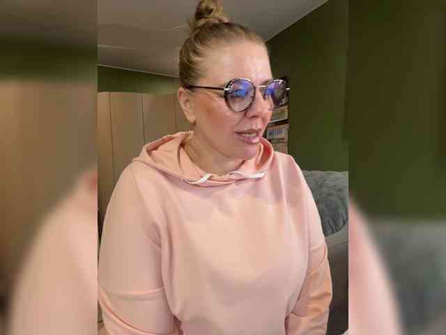 Veronika_Gold webcam