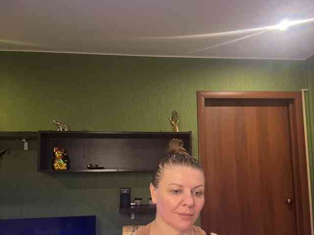 Veronika_Gold webcam