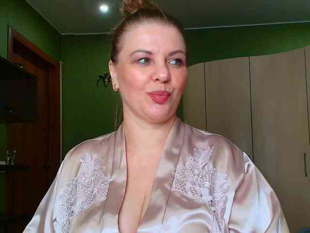 Veronika_Gold webcam