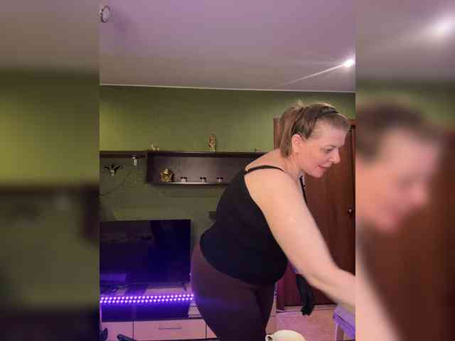 Veronika_Gold webcam