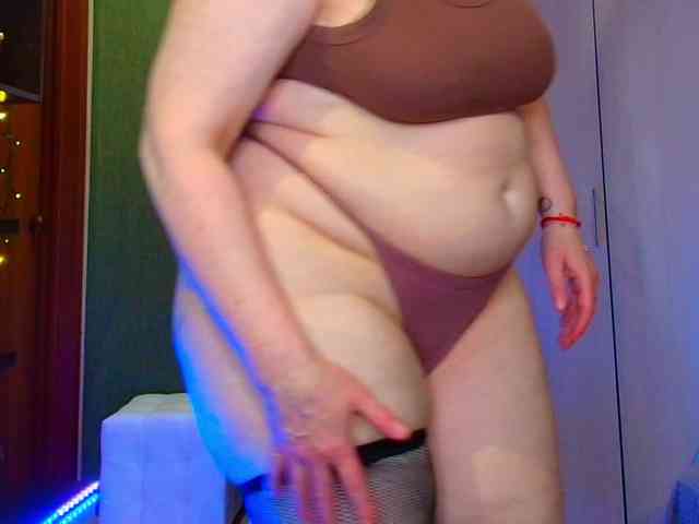 Veronika_Gold webcam