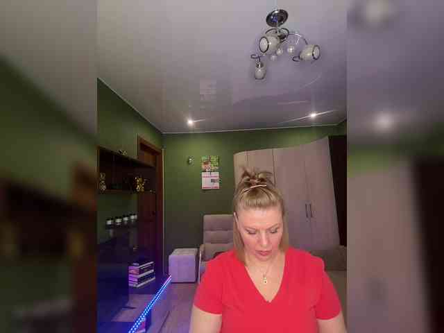 Veronika_Gold webcam